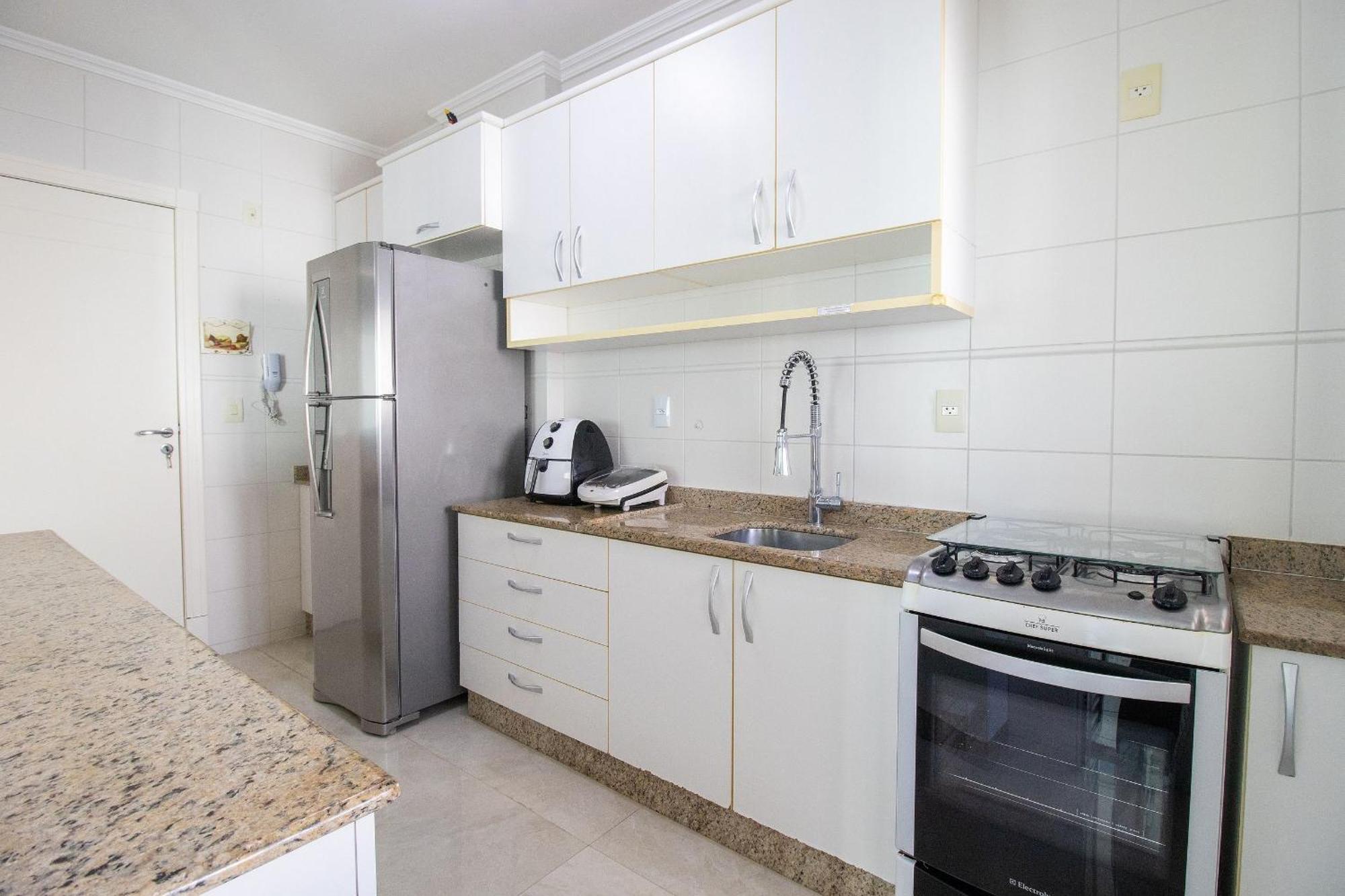 Apartamento Mtc82 - 2 Dorm, Sacada, Churrasqueira, Garagem Balneário Camboriú
